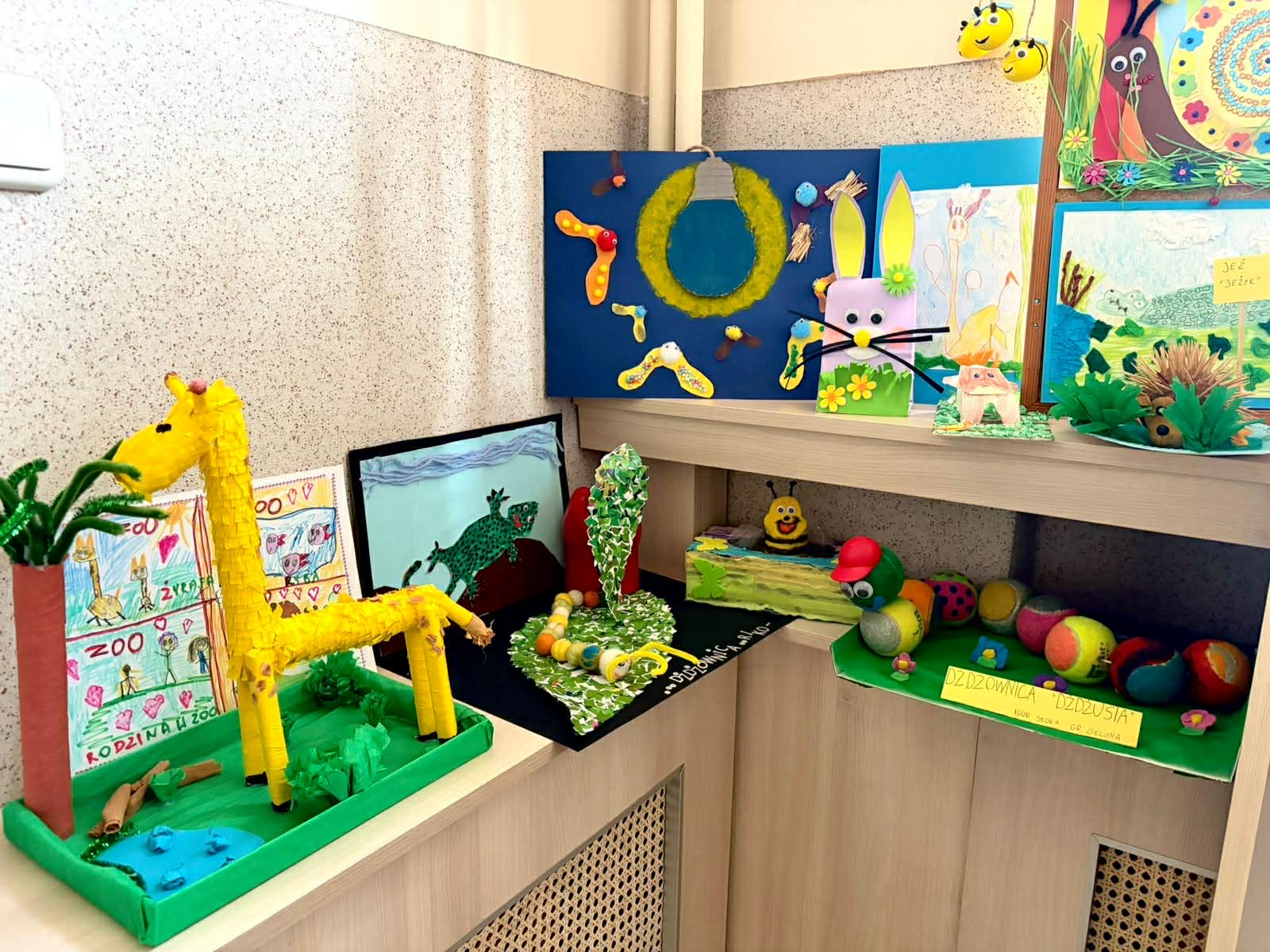 Zdjęcie prac z konkursu Zwierzęta logopedyczne