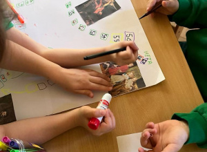 Realizacja programu ,,Zabawa sztuka” Jan Matejko gra planszowa.